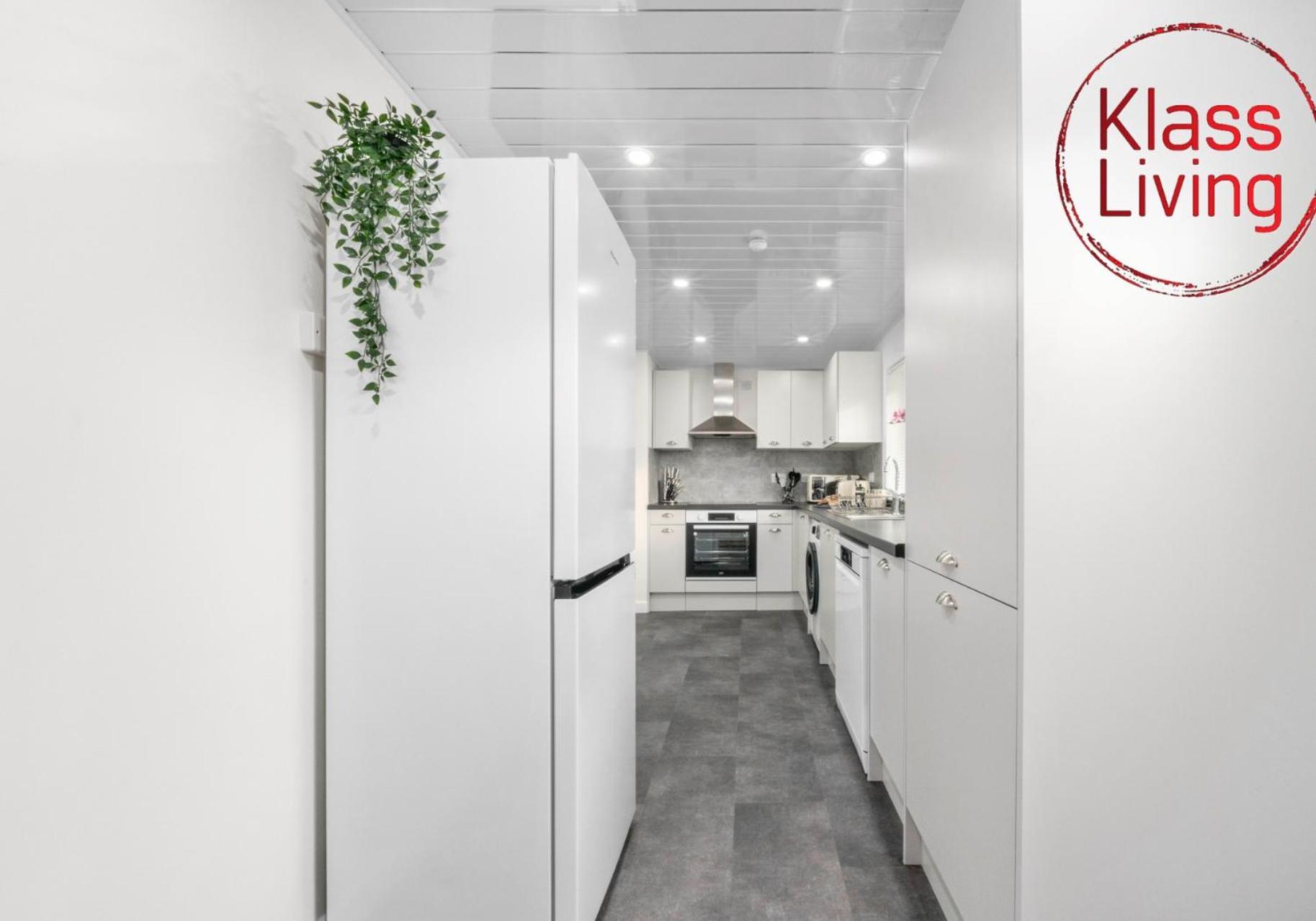 West End House By Klass Living Bellshill Esterno foto
