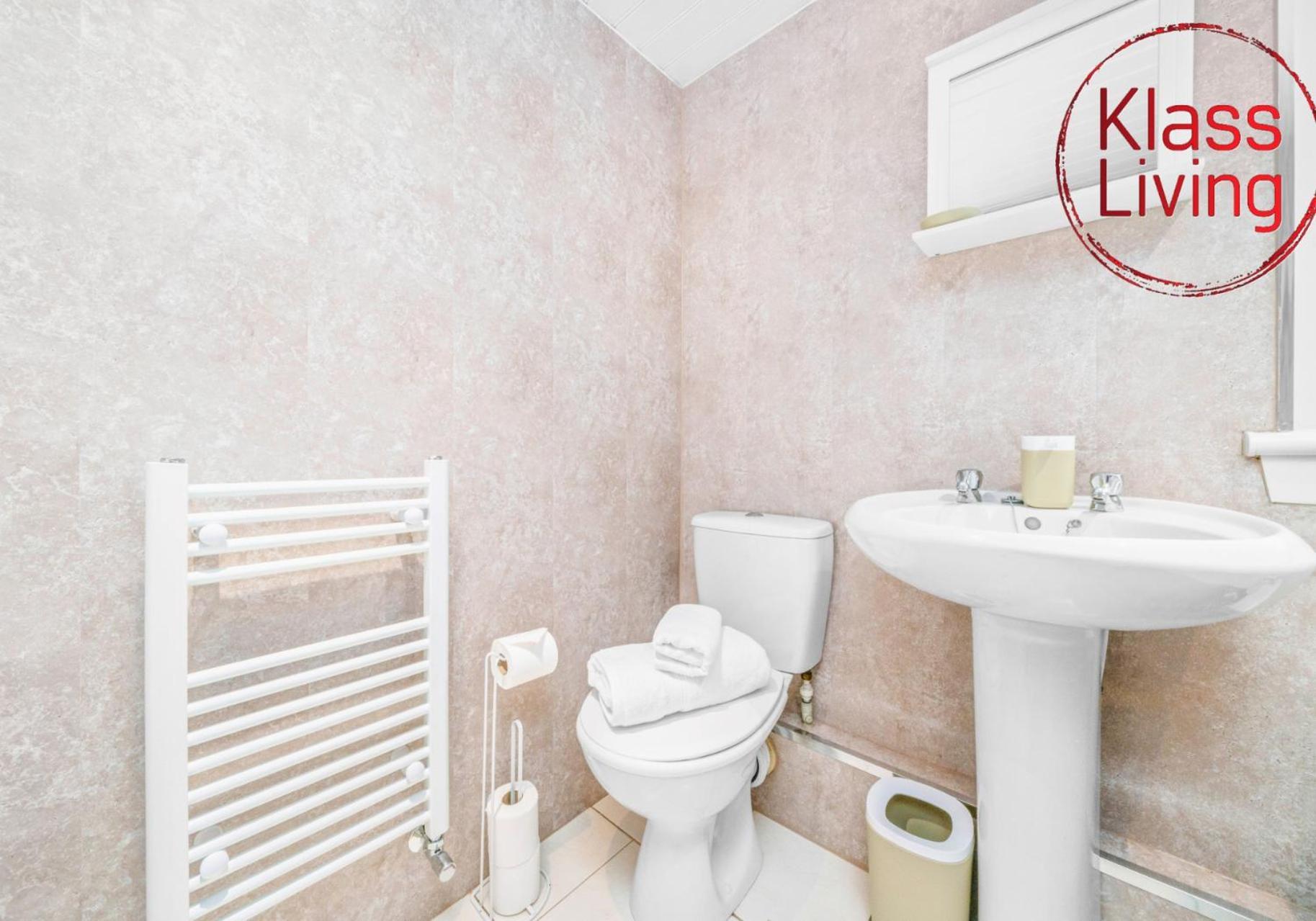 West End House By Klass Living Bellshill Esterno foto