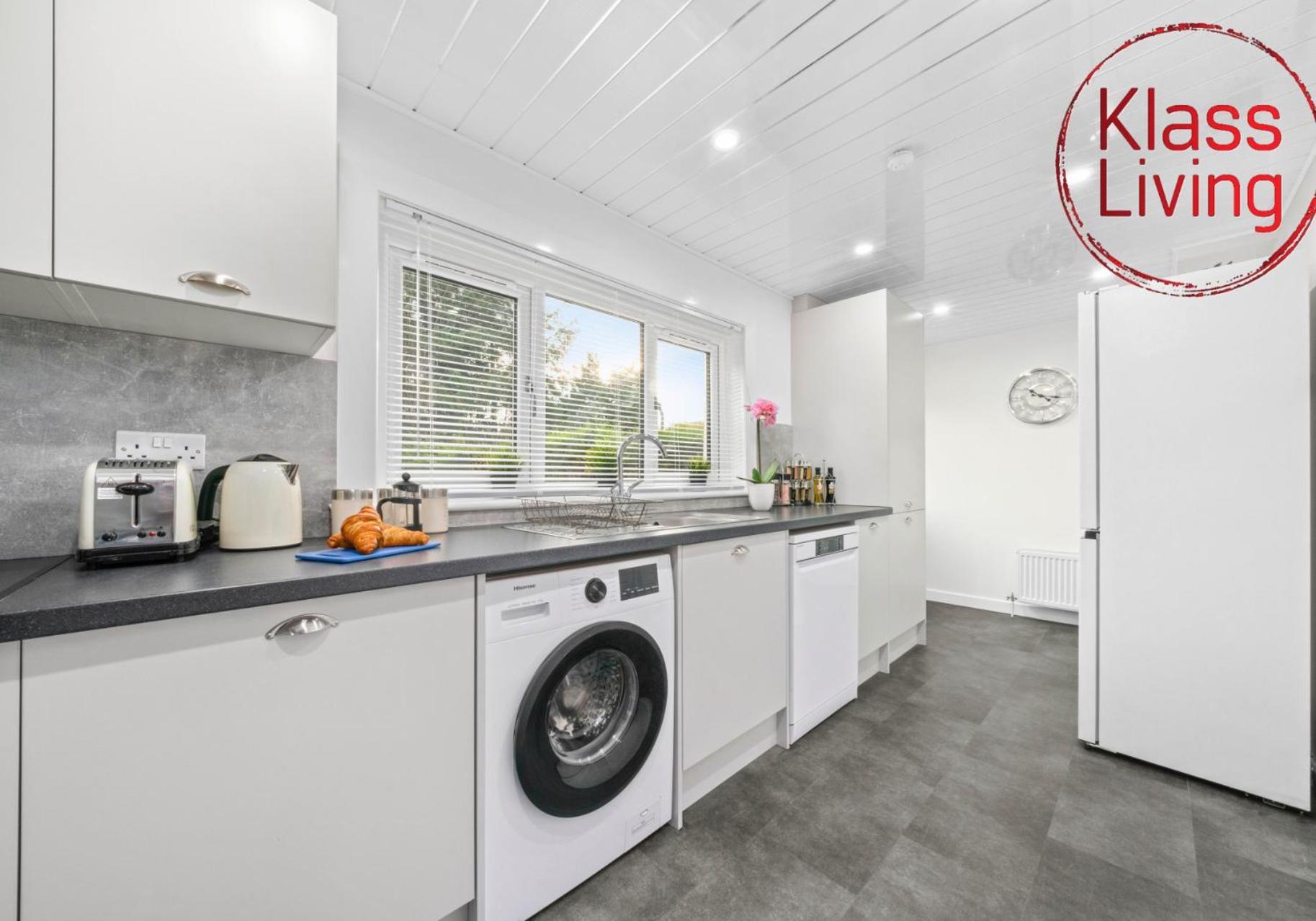 West End House By Klass Living Bellshill Esterno foto